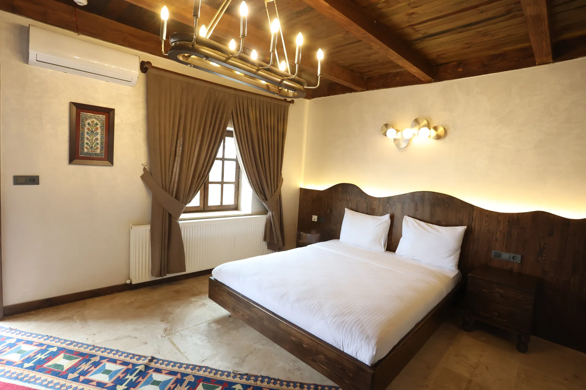 Deluxe_Room_with_Jacuzzi 206_HYR_4882
